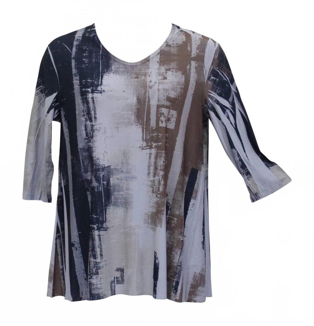 NEW SOLE DIONE STUDIO women's three quarter sleeve top in abstract brushstroke